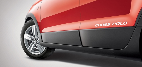 side-cladding new cross polo