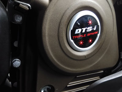 7-Bajaj-Pulsar-RS200-Engine