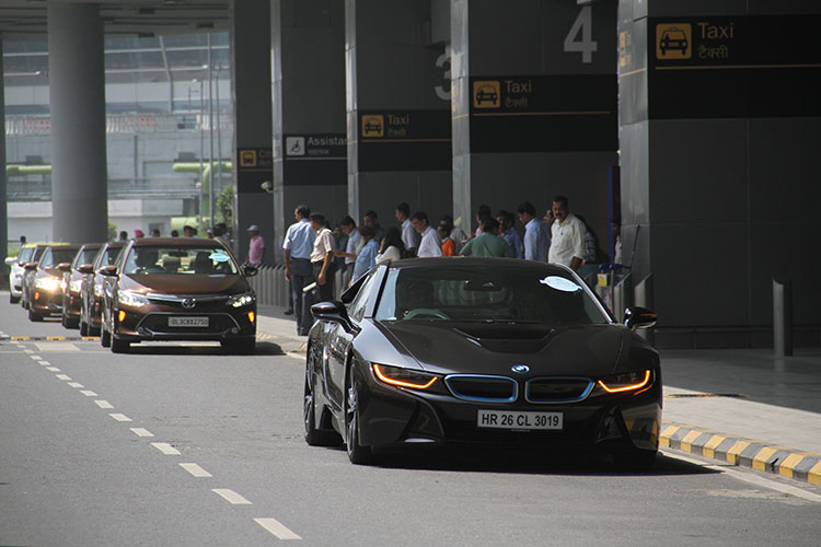 BMW-i8-with-other-hybrid-and-electric-vehicles-at--IGI-Airport-Delhi-