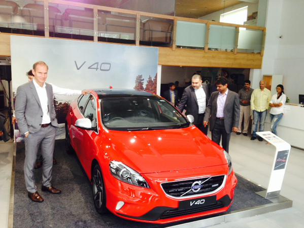 Volvo V40 hatchback