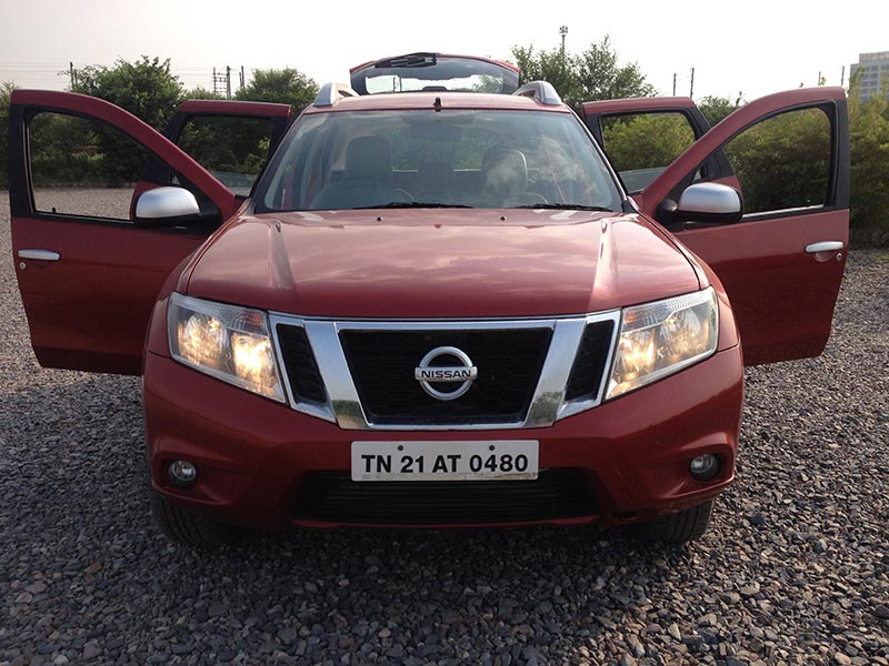 Nissan-Terrano-1