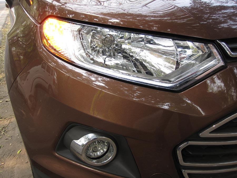 New-Ford-EcoSport-Headlamp