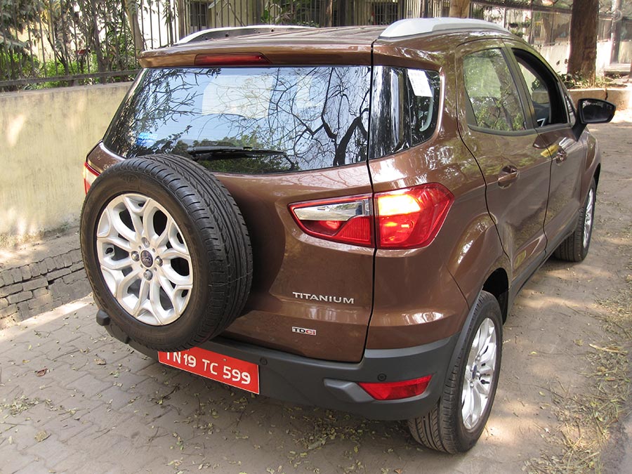 New-Ford-EcoSport-Rear-Side-Angle