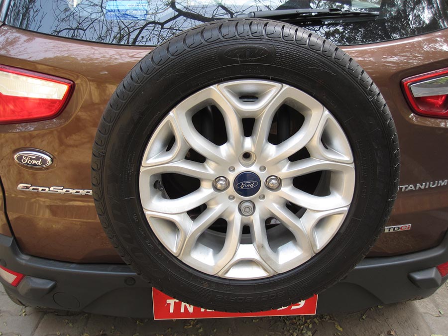 New-Ford-EcoSport-Rear-Tyre
