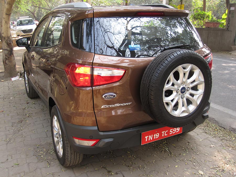 New-Ford-EcoSport-Side-Rear