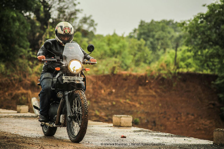 RE Himalayan Riding Pictures