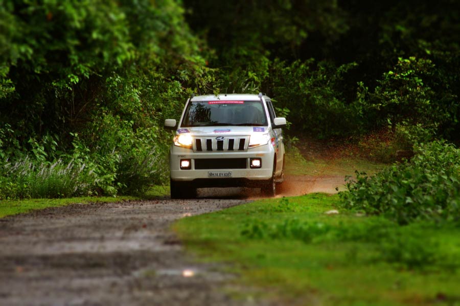 Mahindra Adventure 1