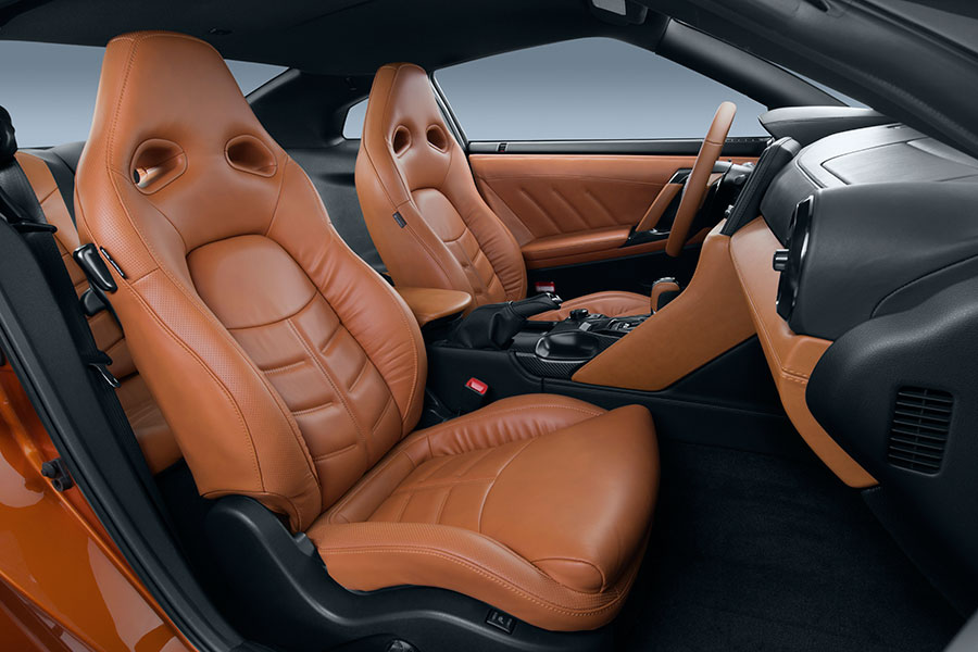 2017 Nissan GT-R Interior Photos (Interior)