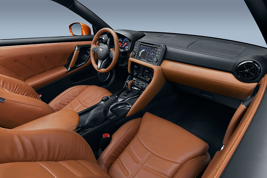2017 Nissan GT-R Interior Photos (Interior)
