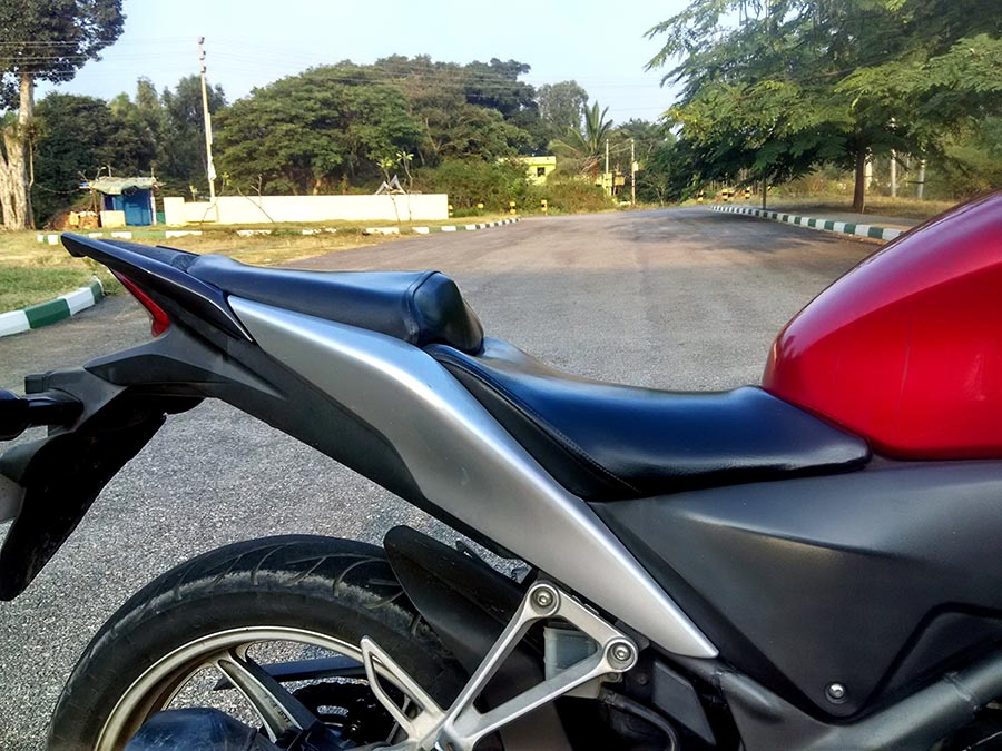 honda-cbr-250r-seating-photo-2