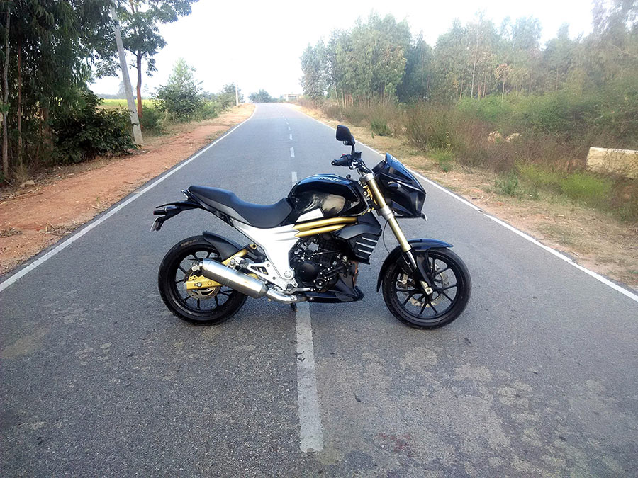 Mahindra-mojo-review