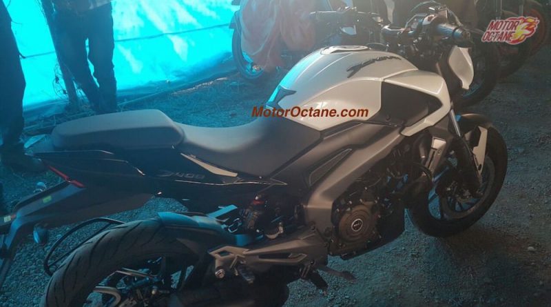 Bajaj Dominar 400 Sideview