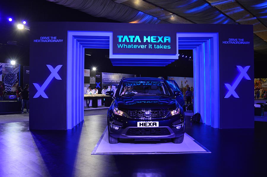 tata-hexa-front-view
