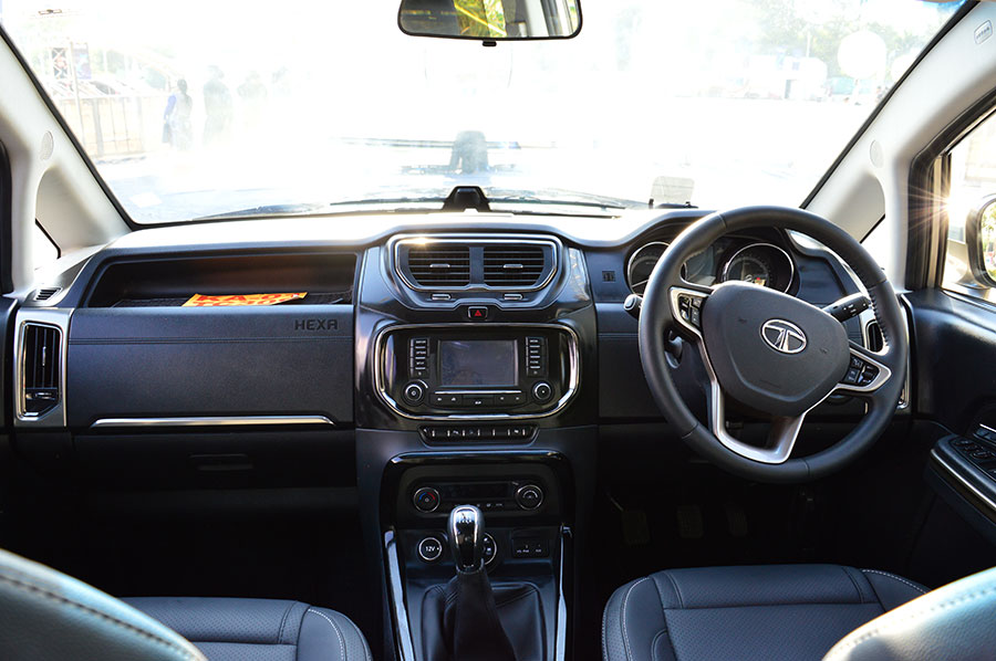 tata-hexa-interior