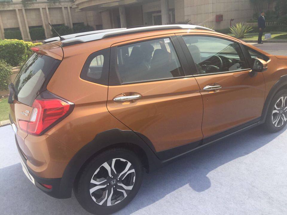 2017 Honda WR-V Exterior Picture