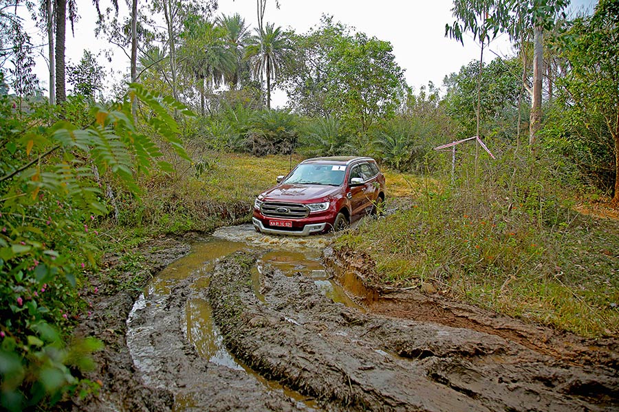 2017 Ford Endeavour Experience Drive