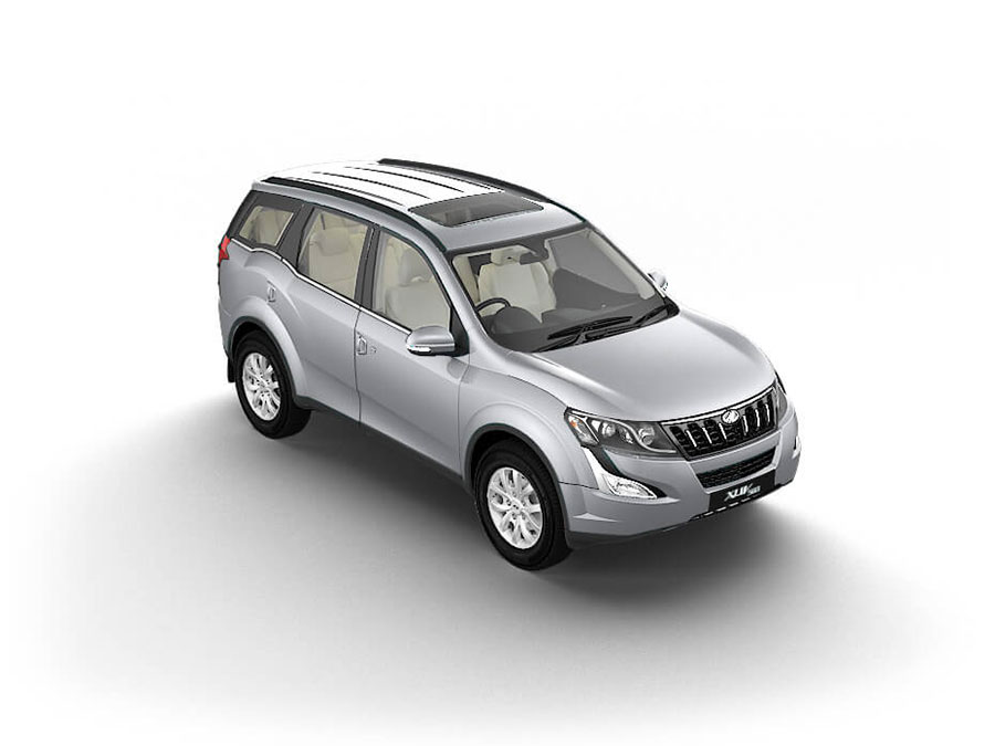 Mahindra XUV500 Moondust Silver Color. Mahindra XUV500 Silver