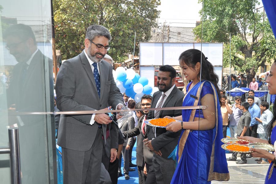 ADIV-Ford-Showroom-Opening-Photo-3