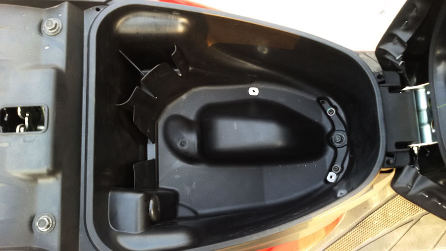 Honda-Activa-4G-Luggage-Space