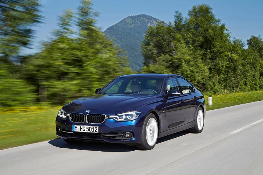 New 2017 BMW 330i Launched in India
