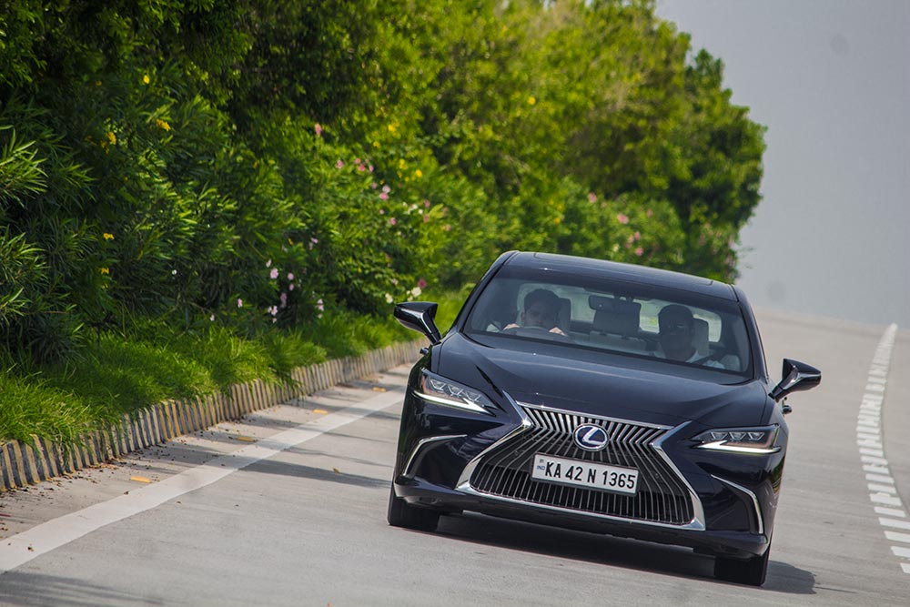 Lexus ES300h Drive