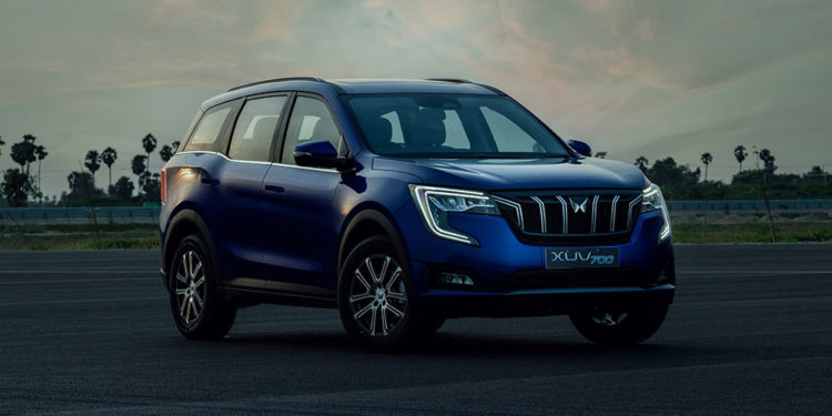 New Mahindra XUV700