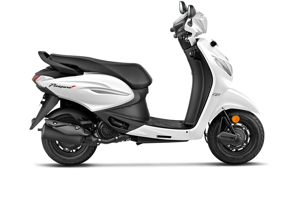 Hero Pleasure 2022 model Silver White Color option.  New Hero Pleasure Plus 2022 model all colors