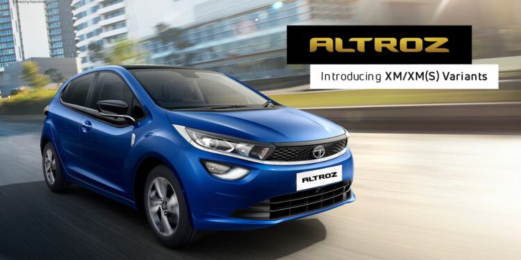 Tata Altroz XM and XM(S)