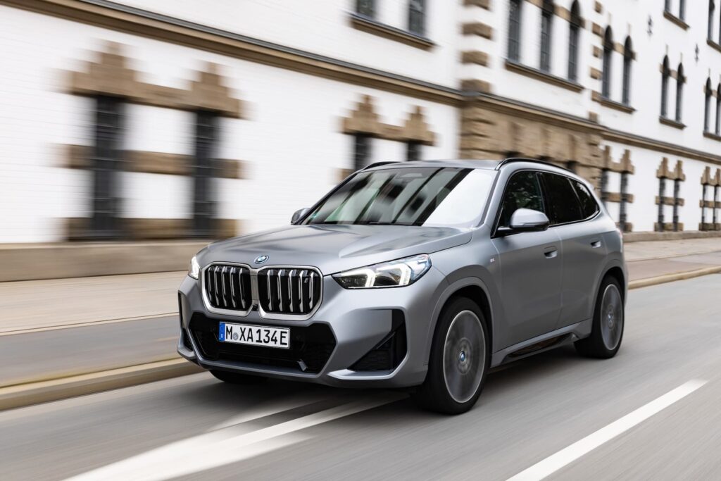 BMW iX1