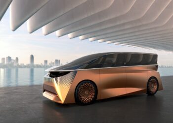 Nissan Hyper Tourer