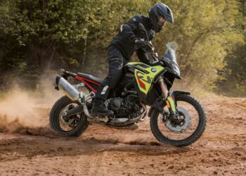BMW F900 GS