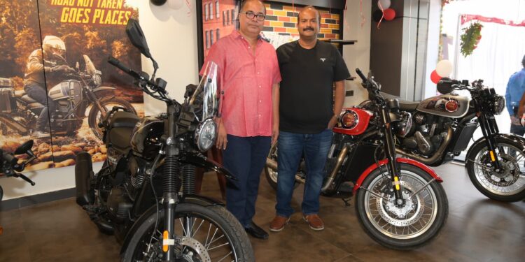 Jawa Yezdi BSA Hyderabad Showroom