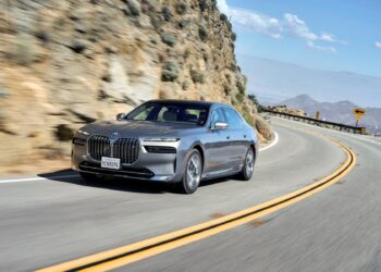 BMW i7 Price