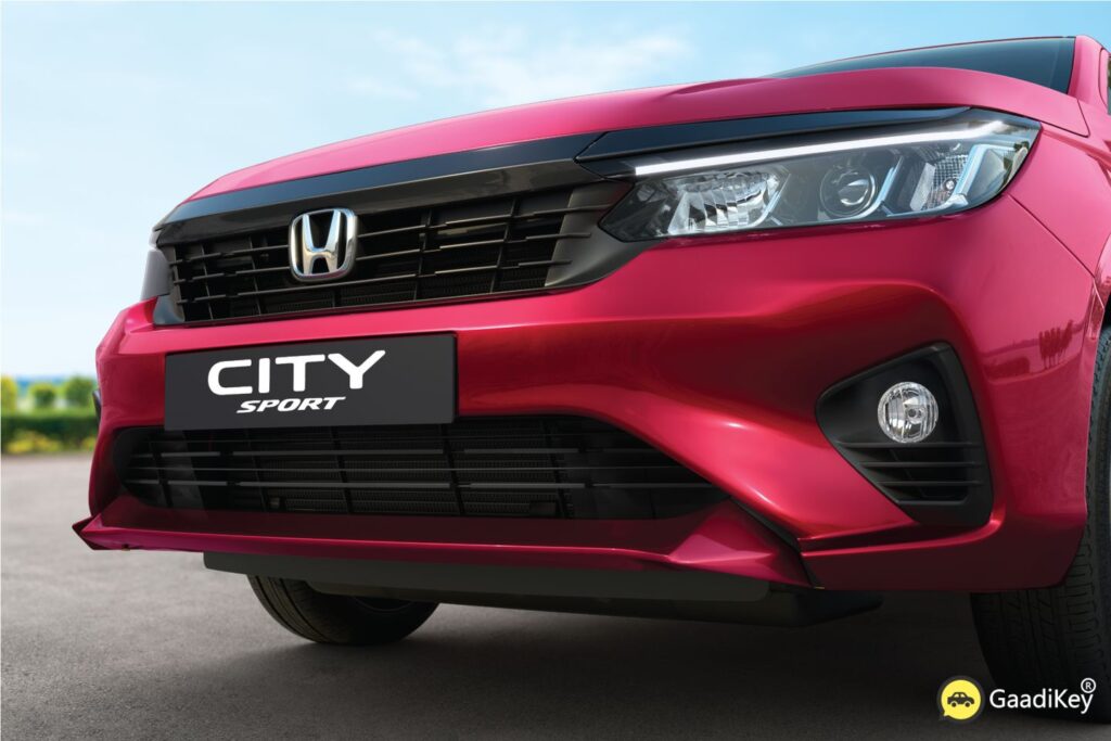 2025 Honda City Sport dynamic side view with character lines and sporty stance