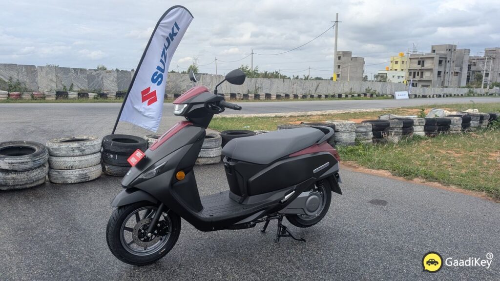 Suzuki e Access Double Stand