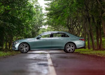 Mercedes SKYLINE CRM in collaboration with Zoho