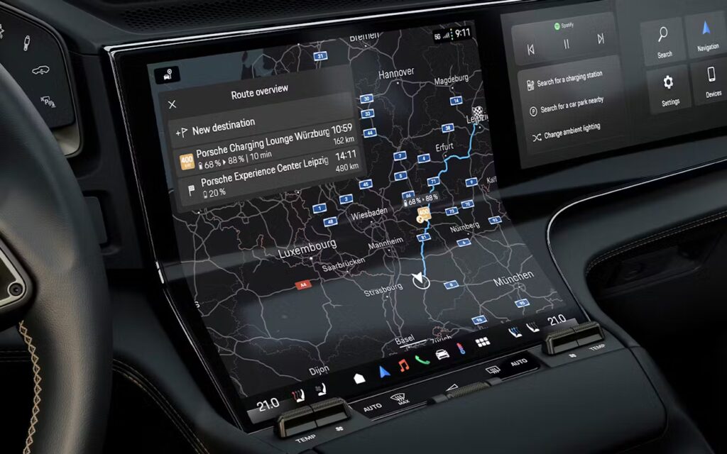 All New Porsche Cayenne Electric Interior - Curved Display