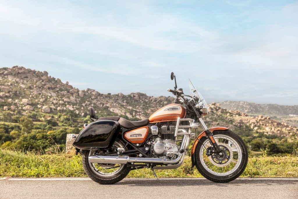 2025 Royal Enfield Meteor Sundowner Orange Photo