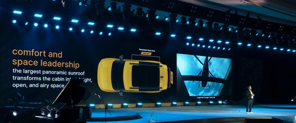 Tata Sierra Comfort Details. Panoramic Sunroof