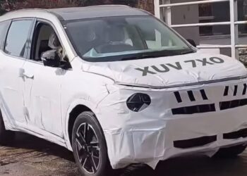 Mahindra XUV 7XO Arriving Showrooms Photo