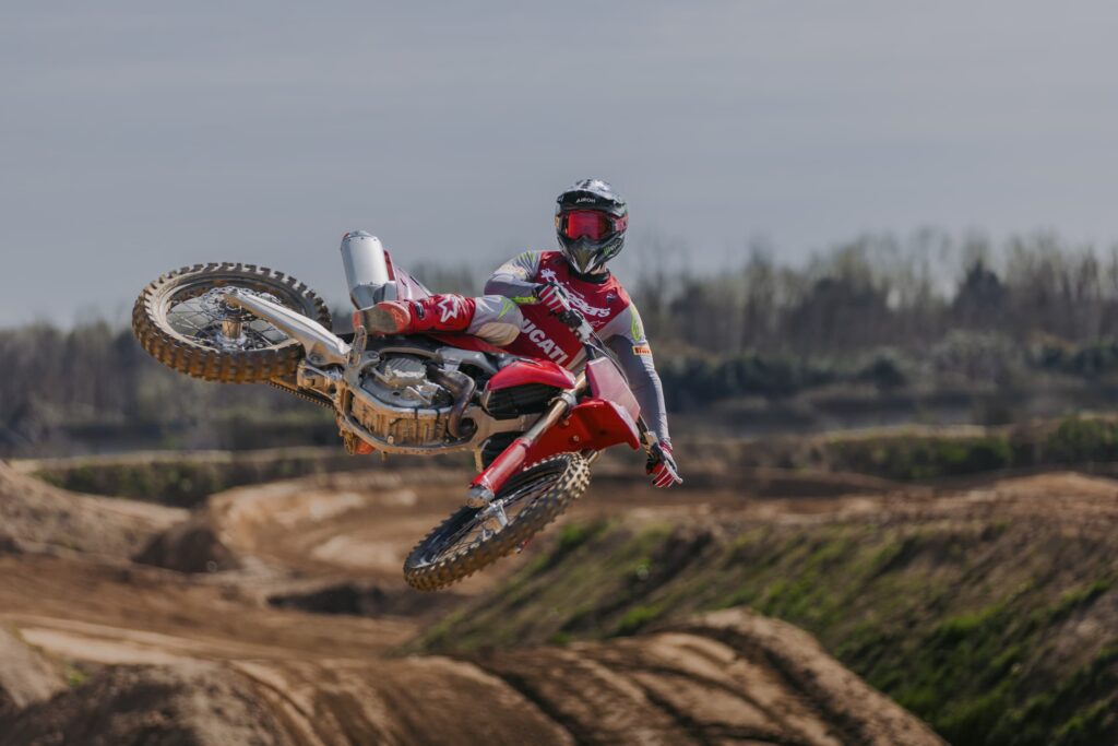 New Ducati Desmo450 MX