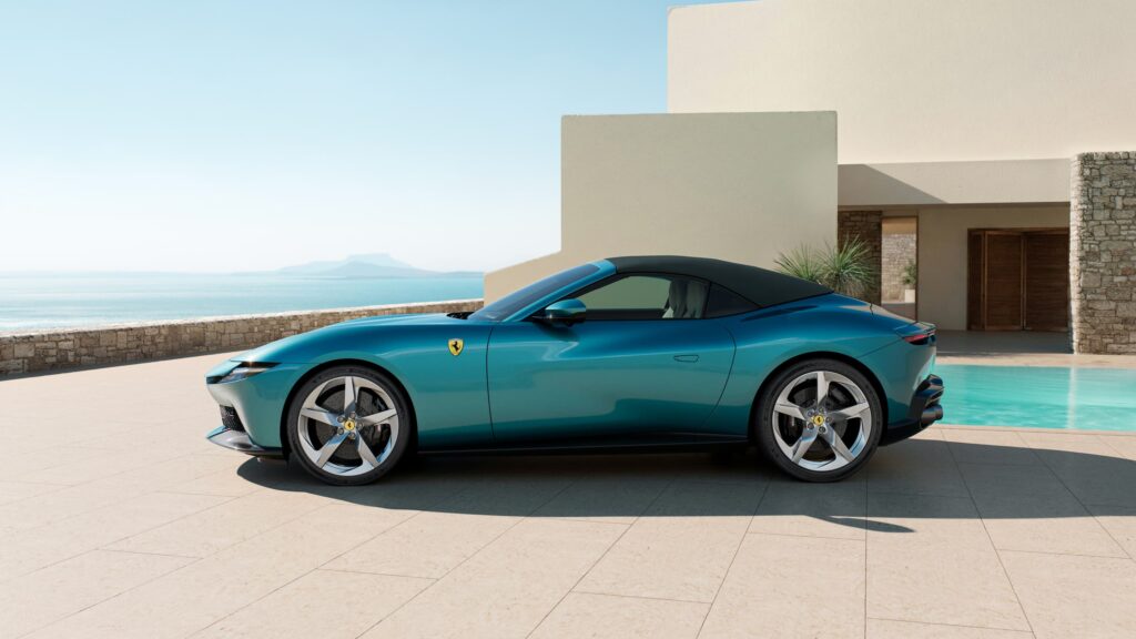 2026 Ferrari Amalfi Spider Verde Costiera (Coastal Green)