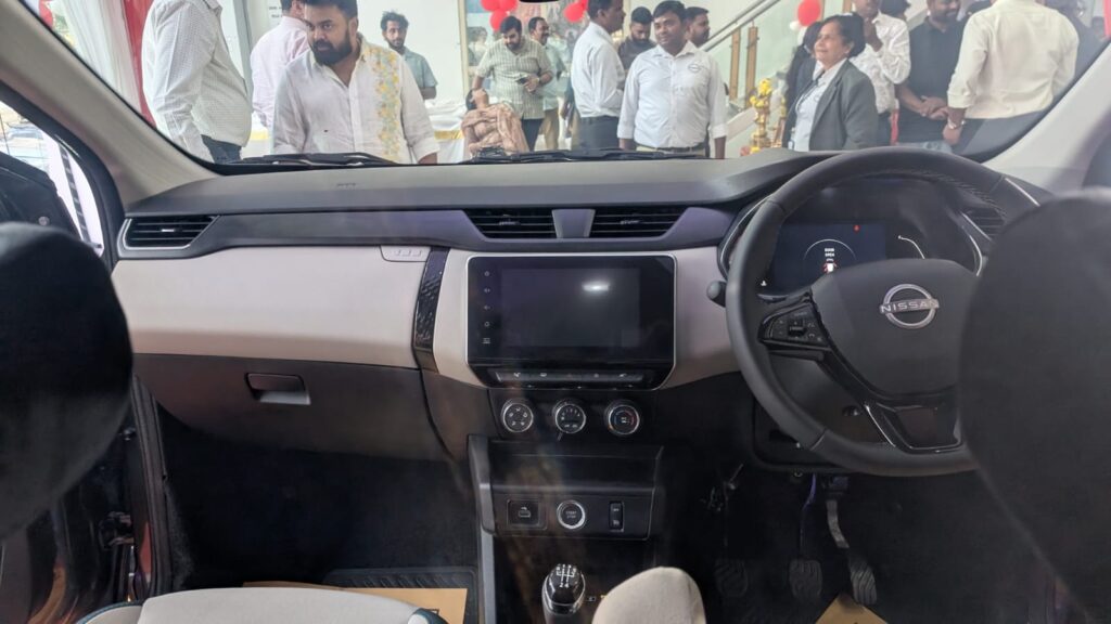 Nissan Gravite Interior Photos