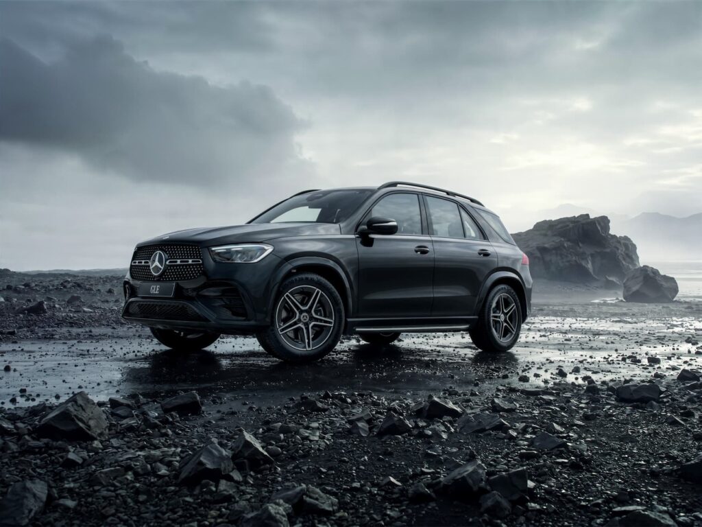 Mercedes GLE Night Edition in Black Color - Photos of New Mercedes-Benz GLE Night Edition